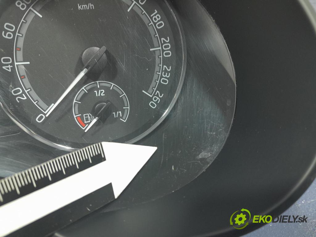 Skoda Octavia 2017 Přístrojová deska 5E0920781E