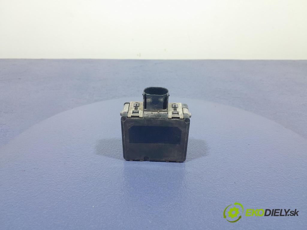 Skoda Octavia 2017 Radar: 3QF907561A