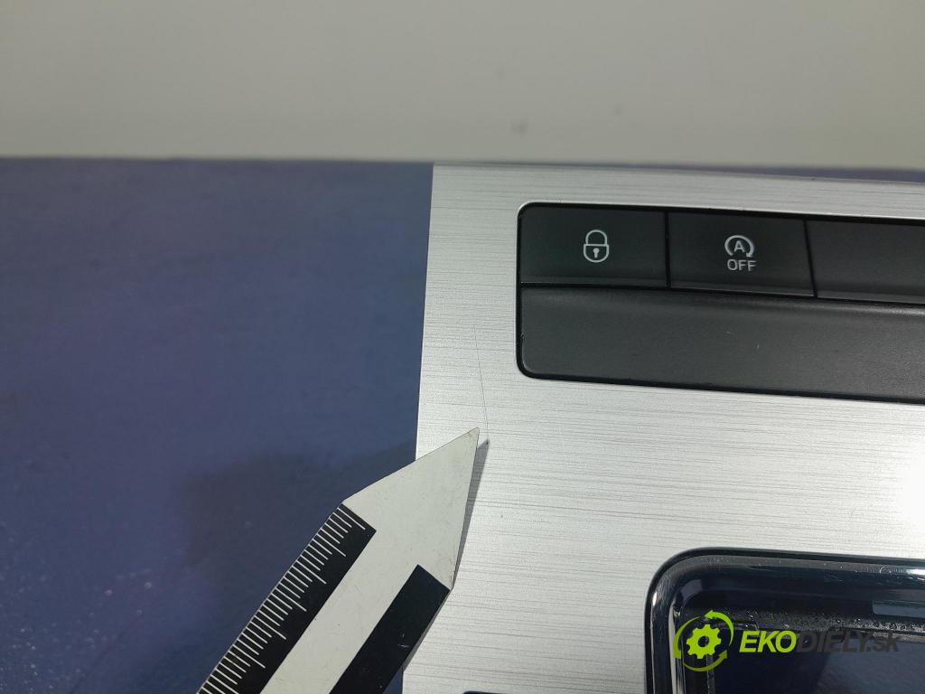 Skoda Octavia 2017 kryt Plast: Interiéry: 1021756-LL