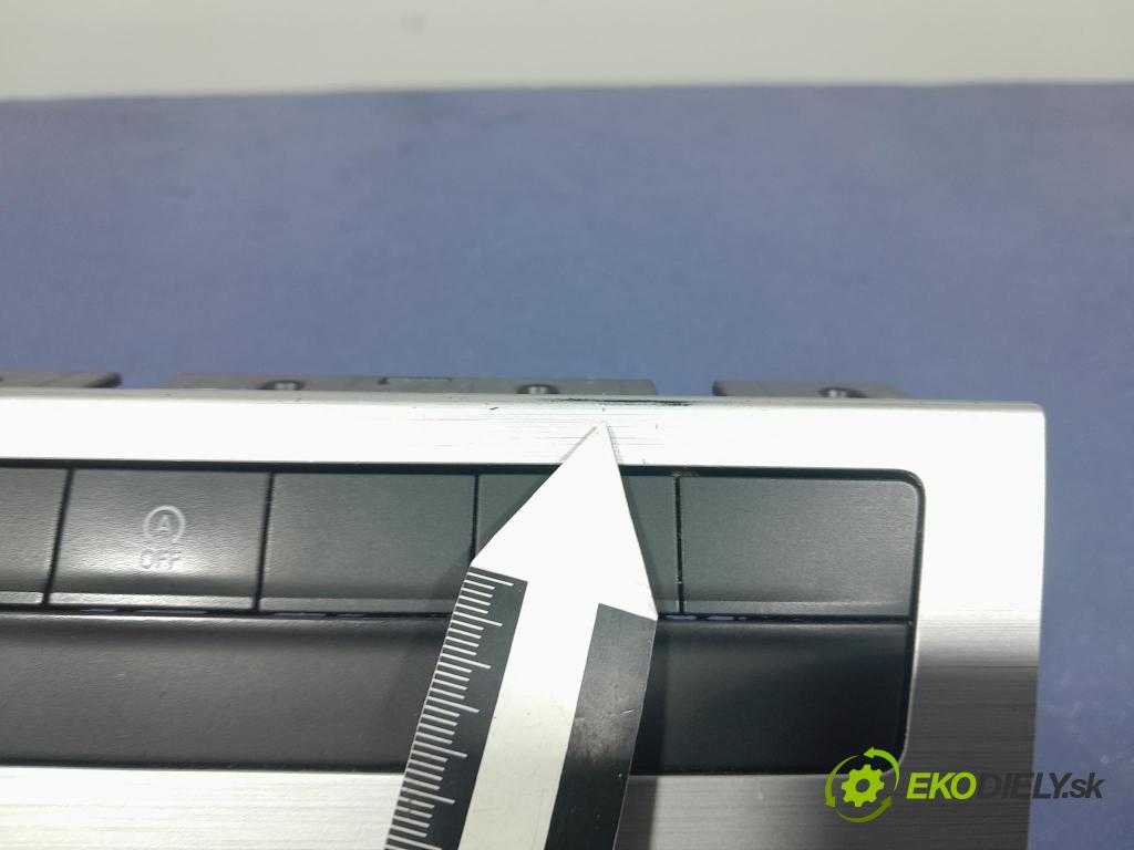 Skoda Octavia 2017 kryt Plast: Interiéry: 1021756-LL