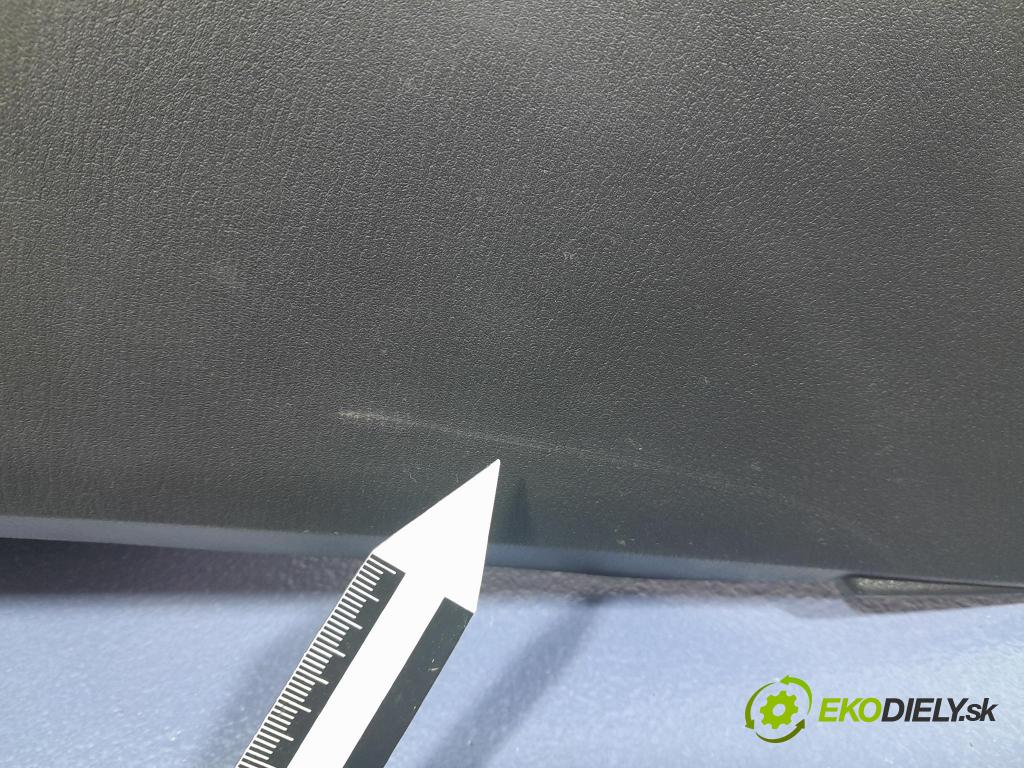 Mazda Cx-5 2017 kryt Plast: Interiéry: KB7W-64281