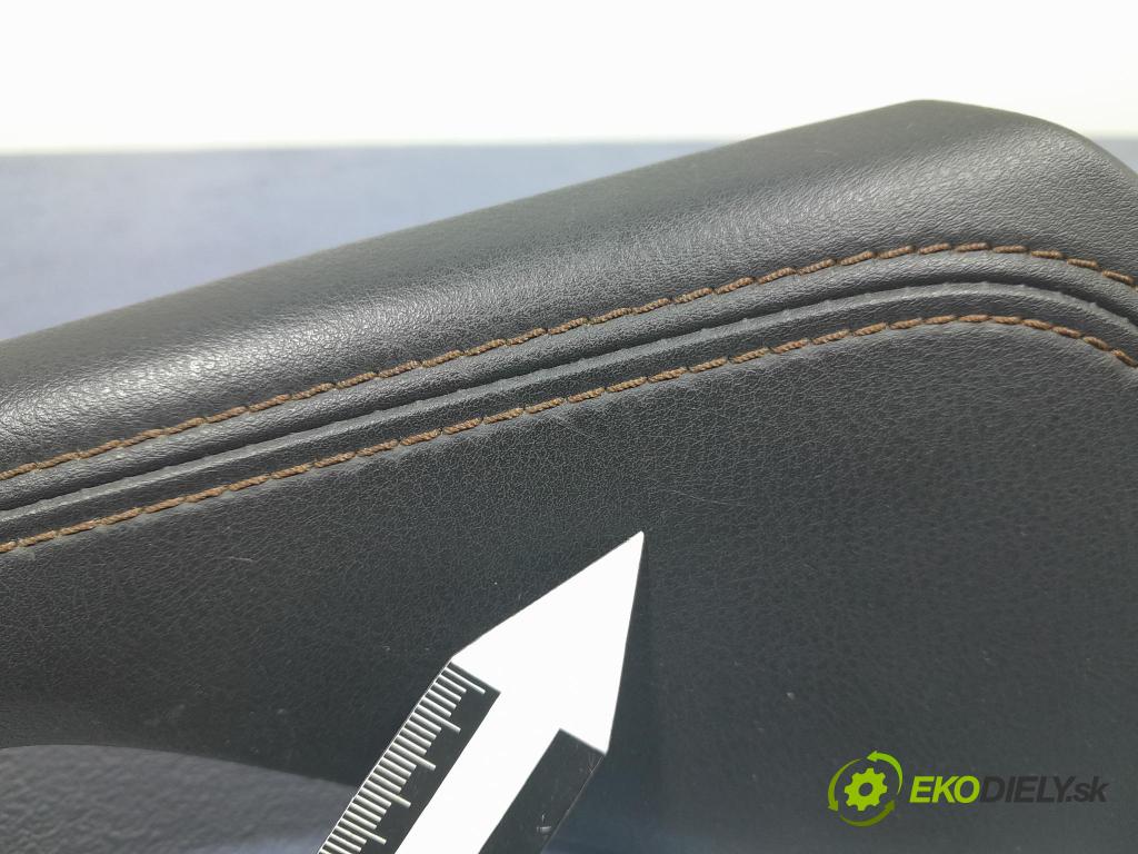 Mazda Cx-5 2017 kryt Plast: Interiéry: K128-64526