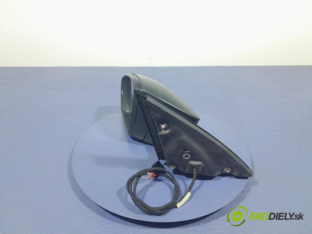 Skoda Octavia 2017 zpětné zrcátko Vlevo, odjet: