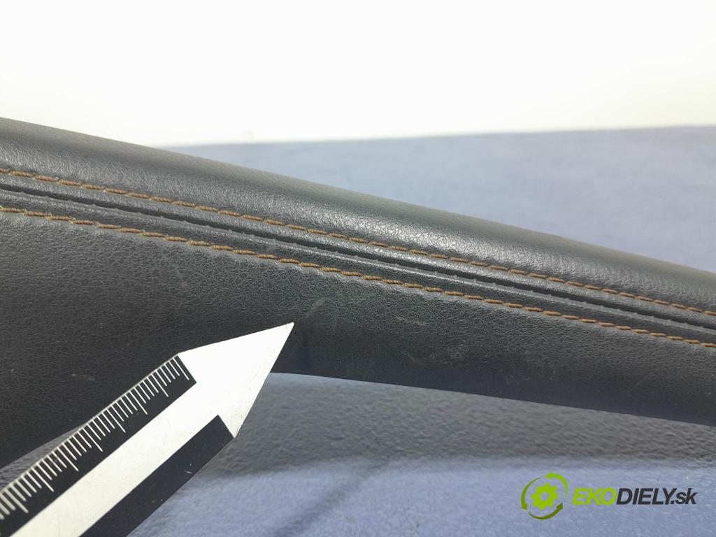 Mazda Cx-5 2017 kryt Plast: Interiéry: K128-64536