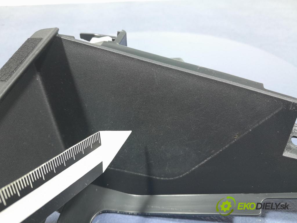 Mazda Cx-5 2017 kryt Plast: Interiéry: K123-64361