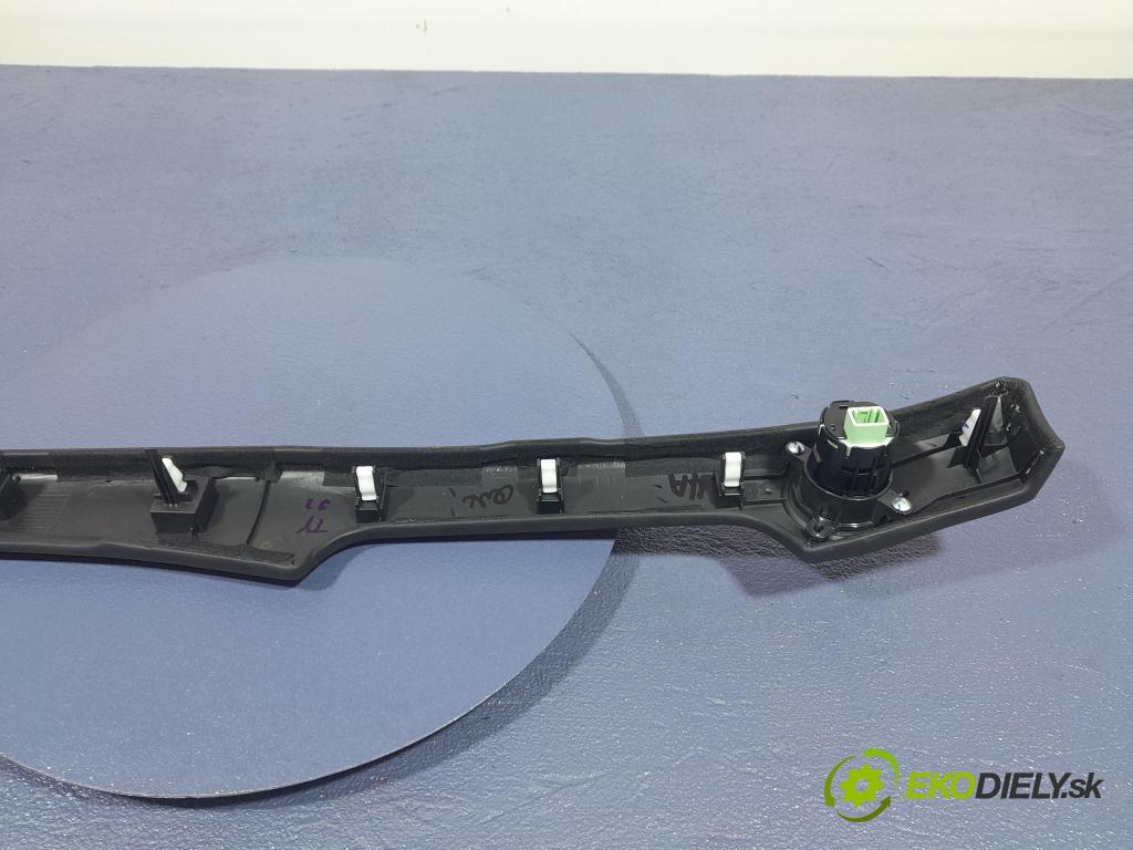 Mazda Cx-5 2017 kryt Plast: Interiéry: KB8C-55311