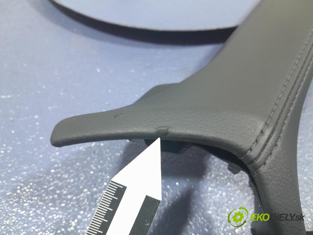 Mazda Cx-5 2017 kryt Plast: Interiéry: KB7W-60371