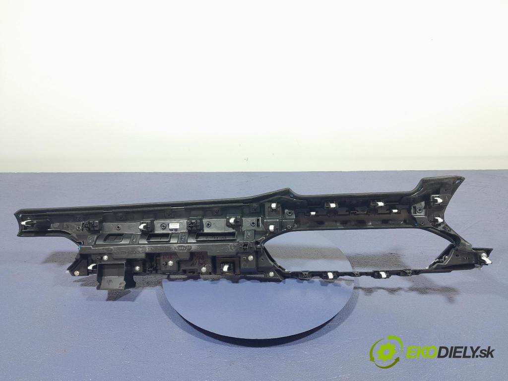 Mazda Cx-5 2017 kryt Plast: Interiéry: KB7W-60371