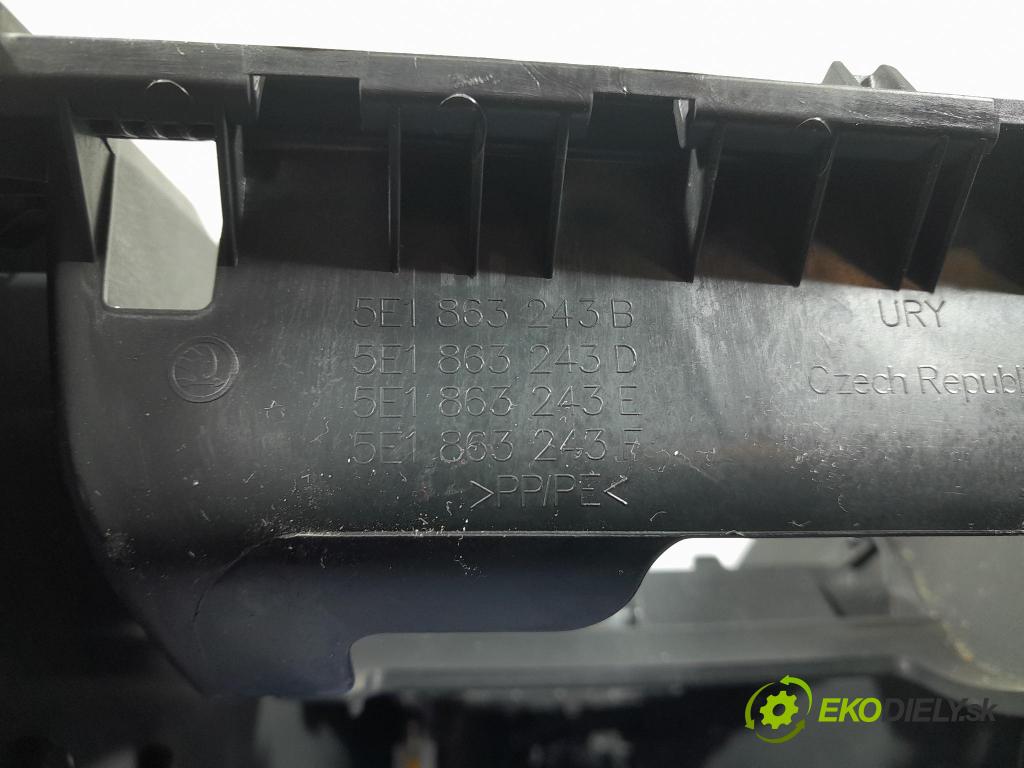 Skoda Octavia 2017 operadlo 