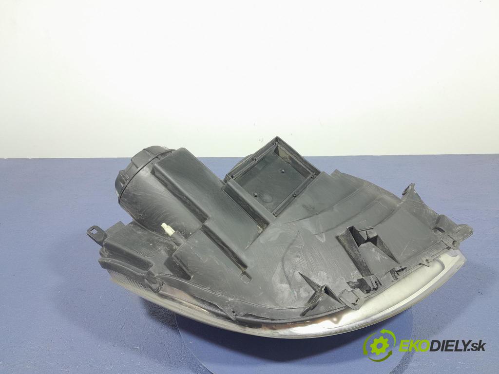 Citroen C8 2007 Reflektor: Vľavo: 89006369