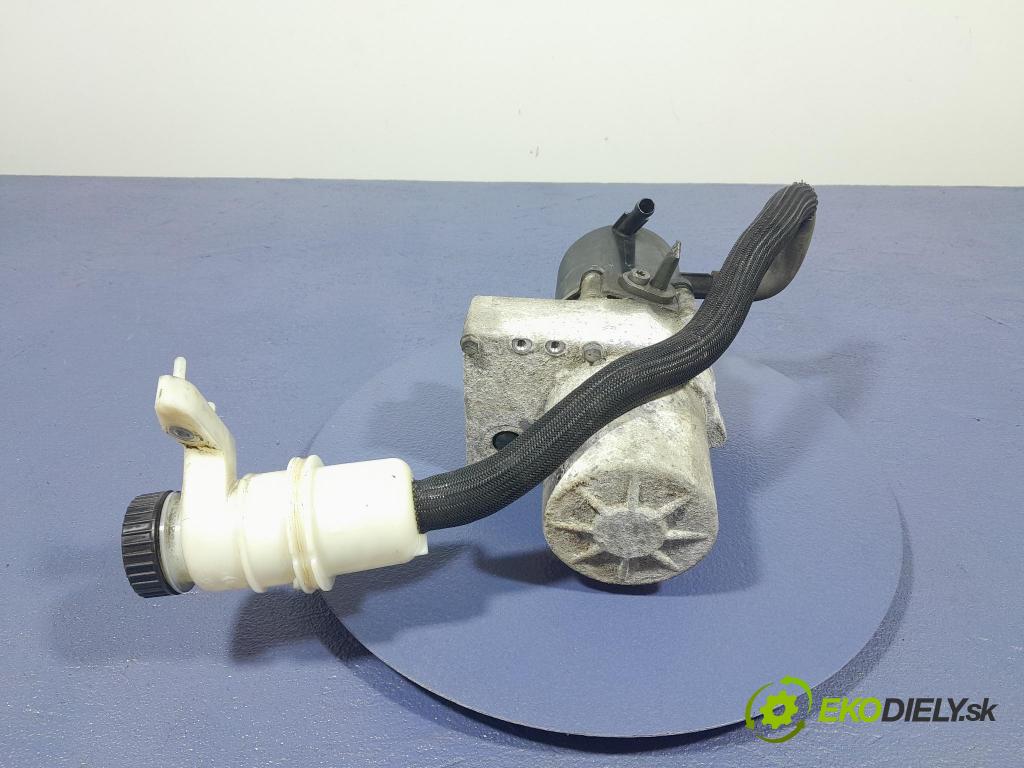 Citroen C8 2007 čerpadlo Asistence: Manažeři