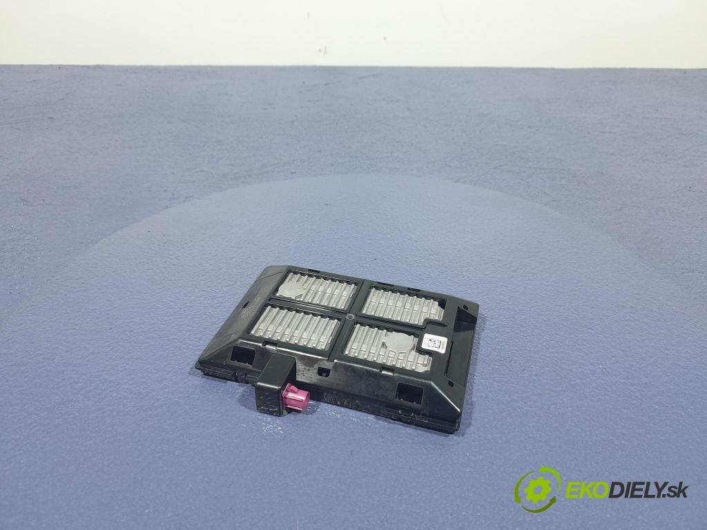 Skoda Octavia 2017 inštalácia Elektrický: 3V0035502