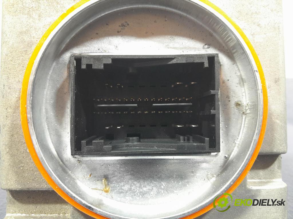 Skoda Octavia 2017 střídač: 7P5941591AD