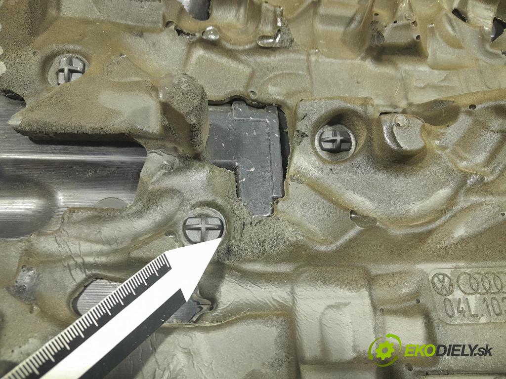 Skoda Octavia 2017 kryt Motor: 04L103925T