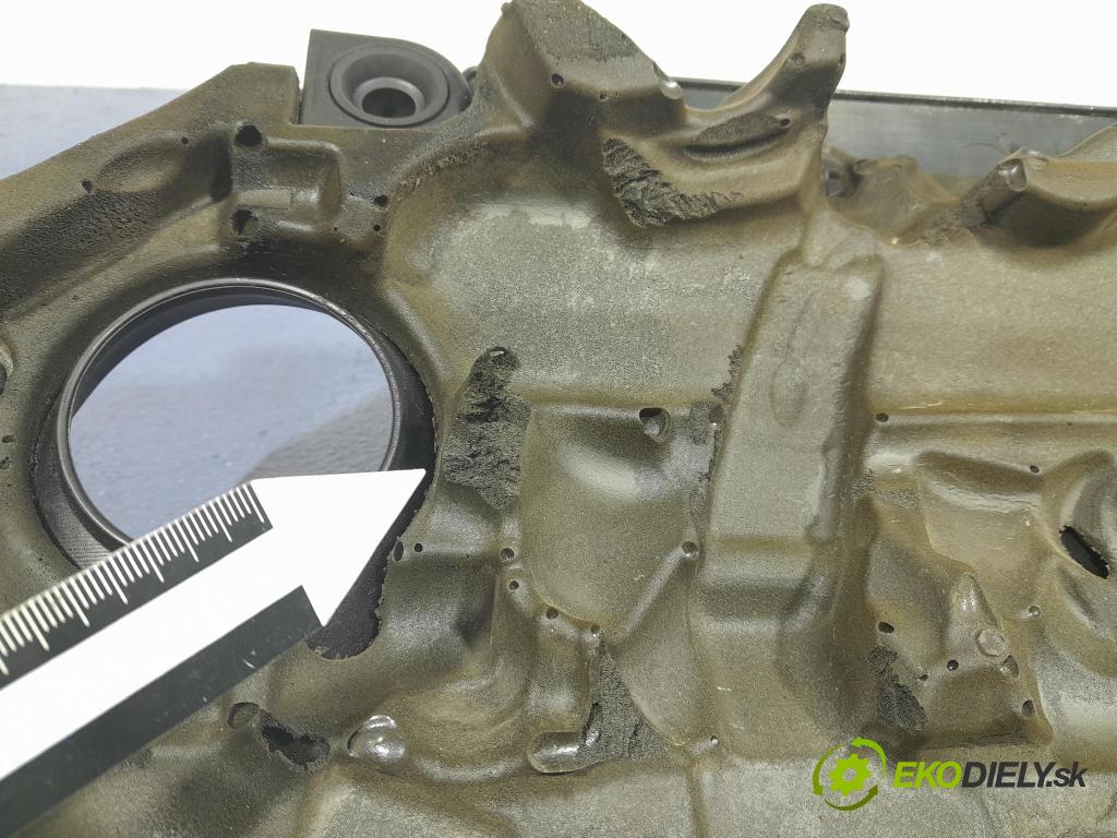 Skoda Octavia 2017 kryt Motor: 04L103925T