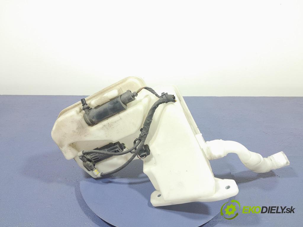 Skoda Octavia 2017 nádržka Podložka: 5Q0955449BE