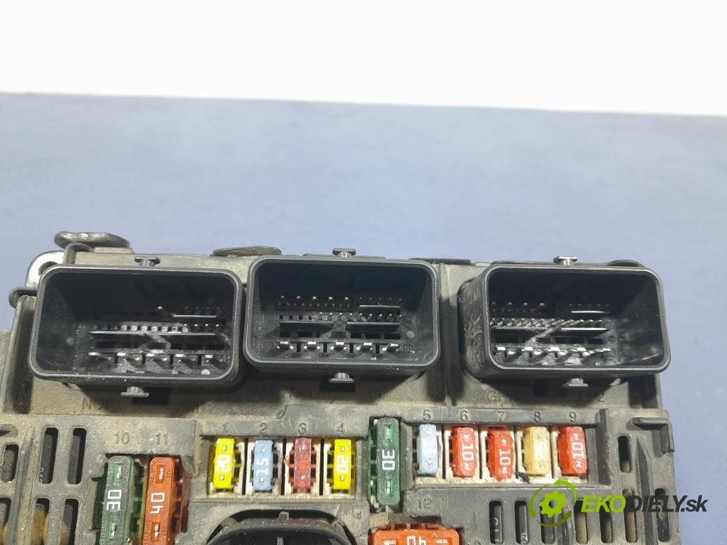 Citroen C8 2007 skrinka Poistky: 9661682880