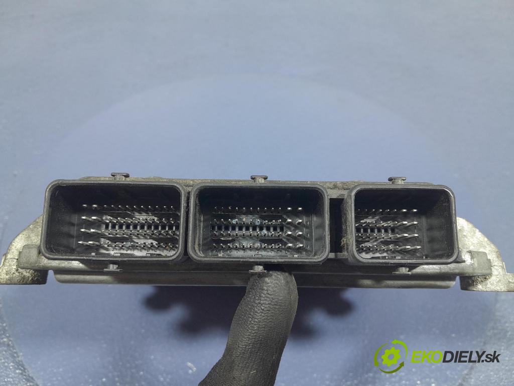 Citroen C8 2007 riadiaca jednotka Motor: 9661642180