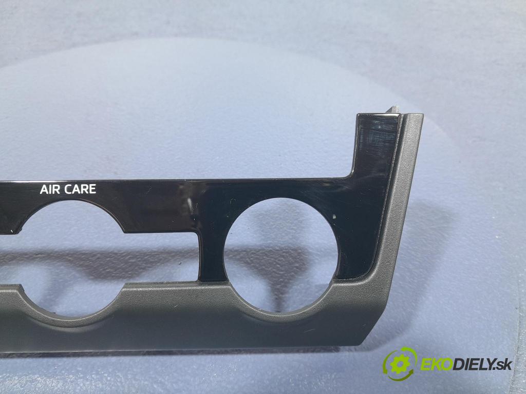 Skoda Octavia 2017 lišta Dekoratívne: Vnútri: 5E0863152D