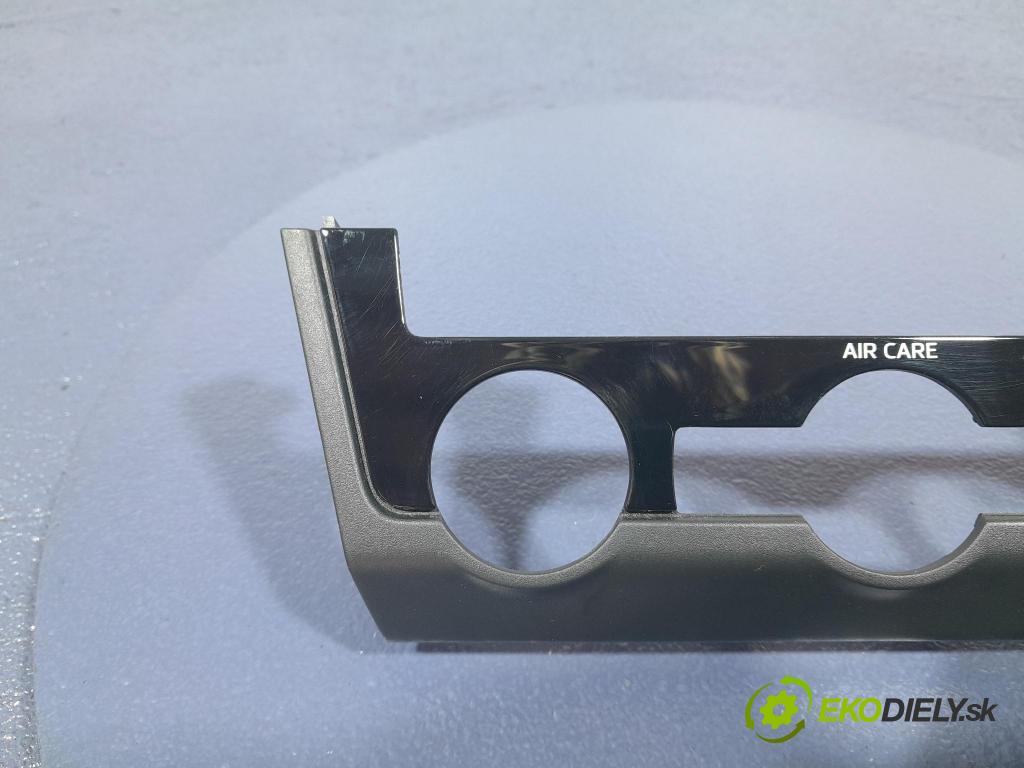 Skoda Octavia 2017 lišta Dekoratívne: Vnútri: 5E0863152D