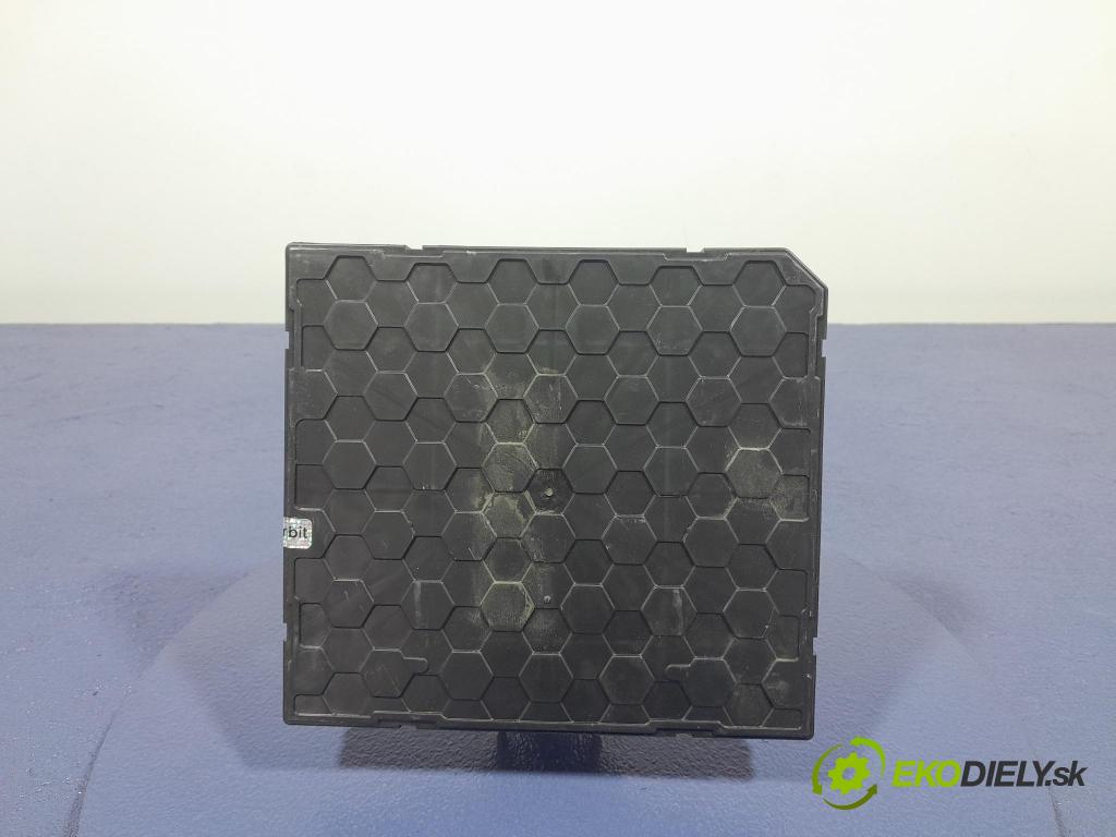 Skoda Octavia 2017 riadiaca jednotka Komfortu 5Q0937086BL