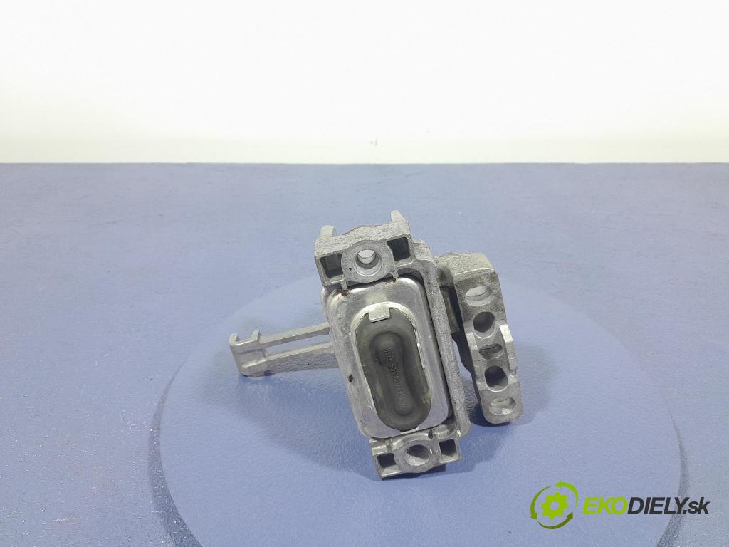 Skoda Octavia 2017 Polštář/ Tlapka: Motor: 5Q0199262DE