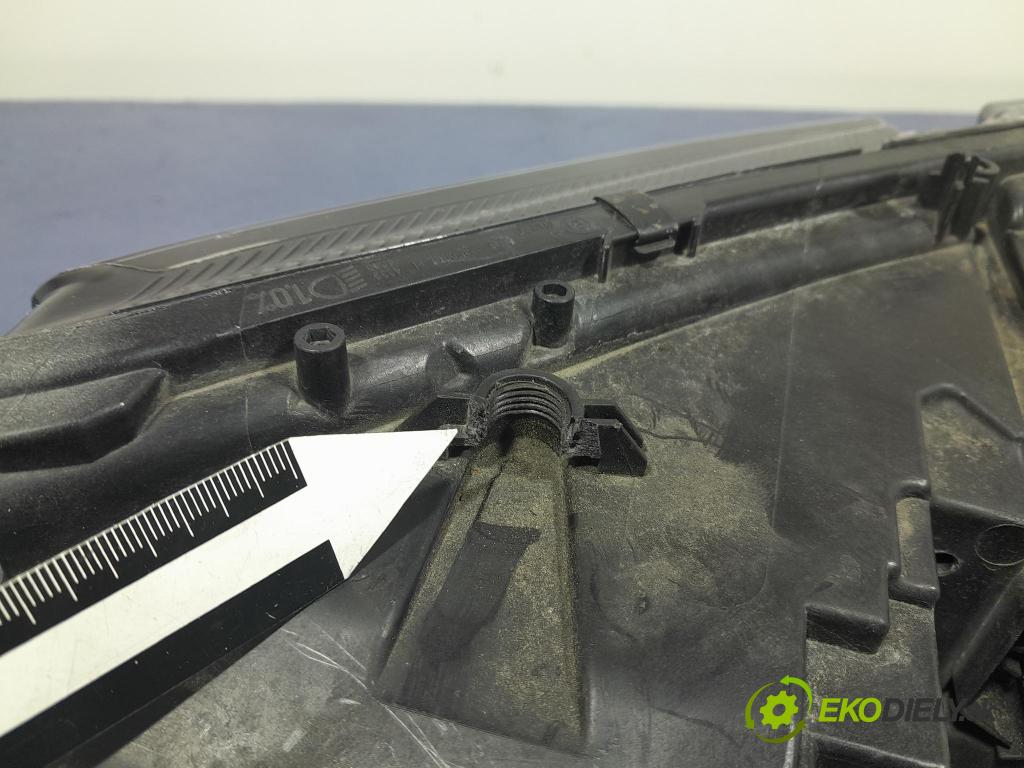 Skoda Octavia 2017 světlo Levý: 5E1941015D