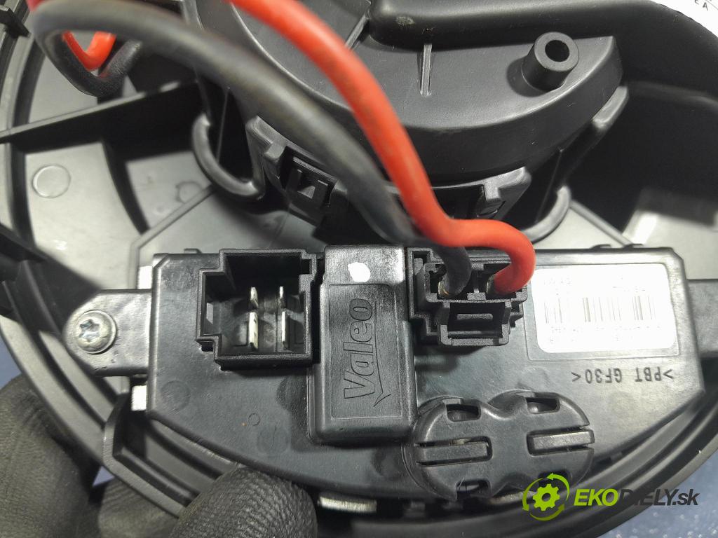 Skoda Octavia 2017 ventilátor Vzduch: 87256