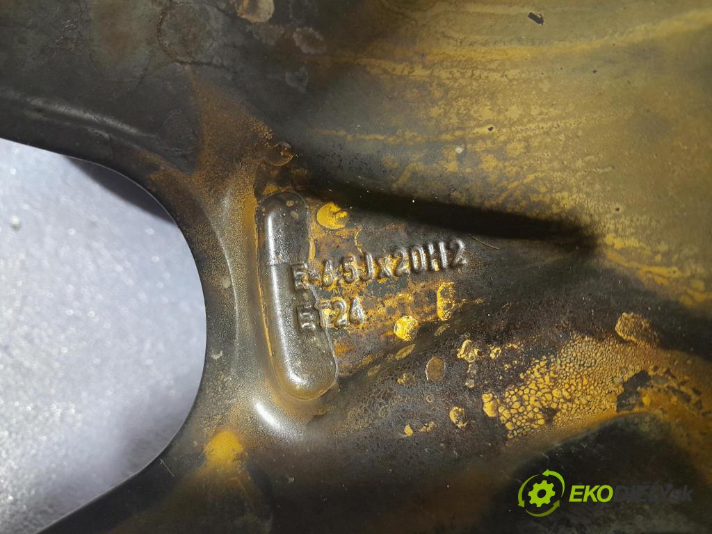 Vw Touareg 0 kolo Přístupné 4M0601025CM