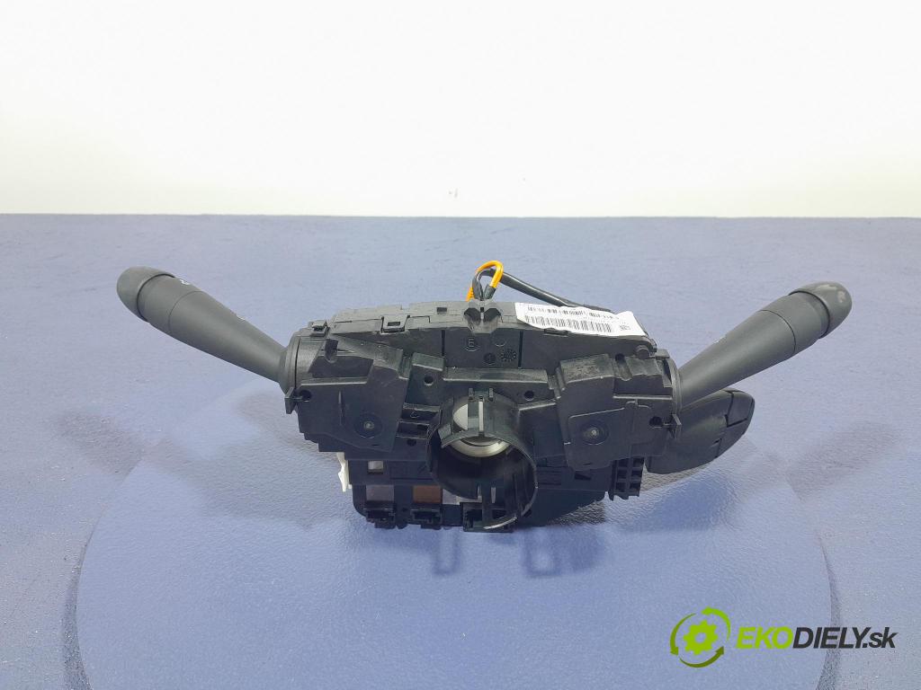 Peugeot 208 2016 Přepínač Komplex: 98081769ZD