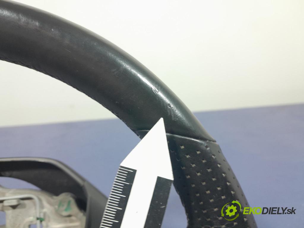 Peugeot 208 2016 volant 98084115ZD