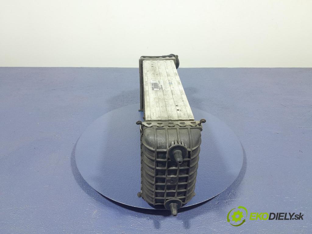 Peugeot 208 2016 chladič Vzduch: 9803900780