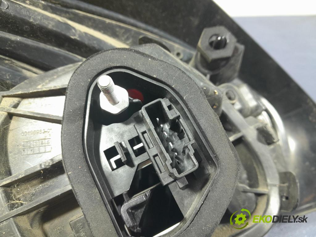 Peugeot 208 2016 světlo Zad: Práva: Mimo: 9810430580