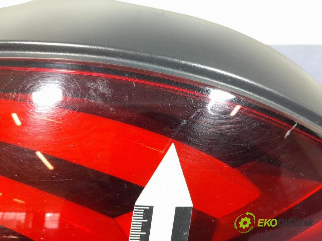 Peugeot 208 2016 světlo Zad: levá Mimo: 9810343080