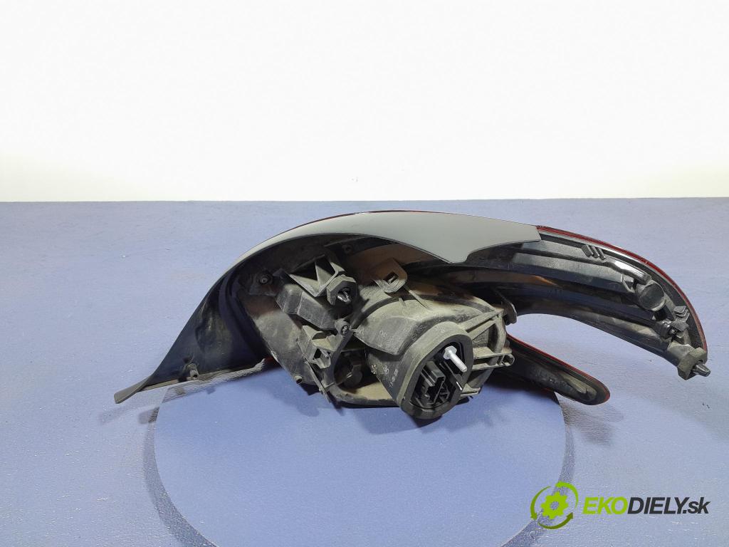 Peugeot 208 2016 světlo Zad: levá Mimo: 9810343080