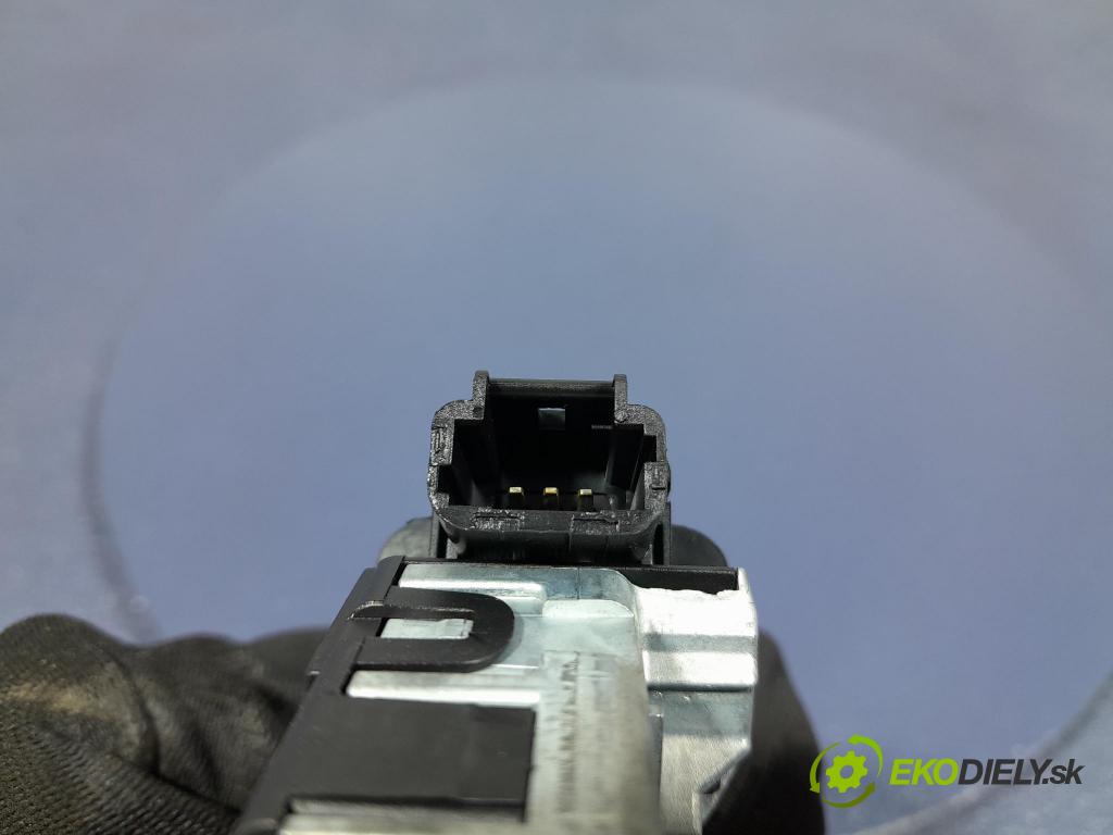 Peugeot 208 2016 Spínač zapalování. 9663123380