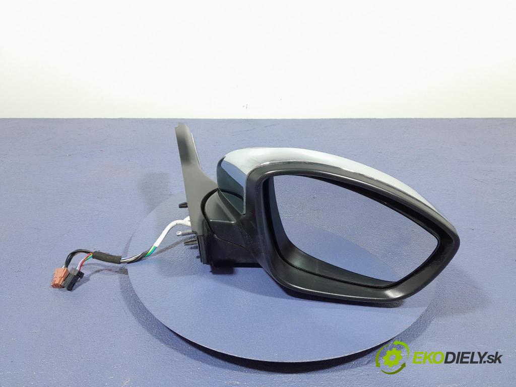 Peugeot 208 2016 zpětné zrcátko prave