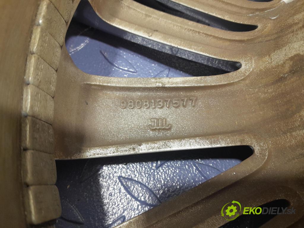 Peugeot 208 2016 Ráfky Hlinikové: 9808137577