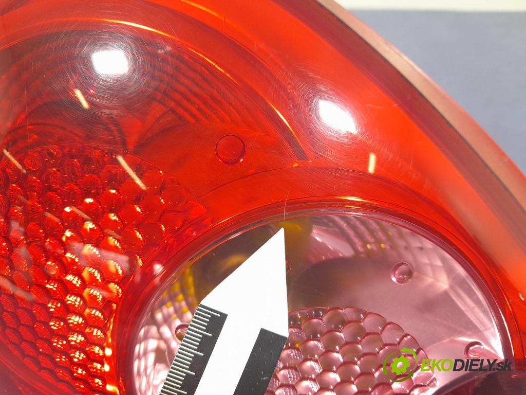 Toyota Aygo 2006 světlo Zad: levá Mimo: 81560-0H020