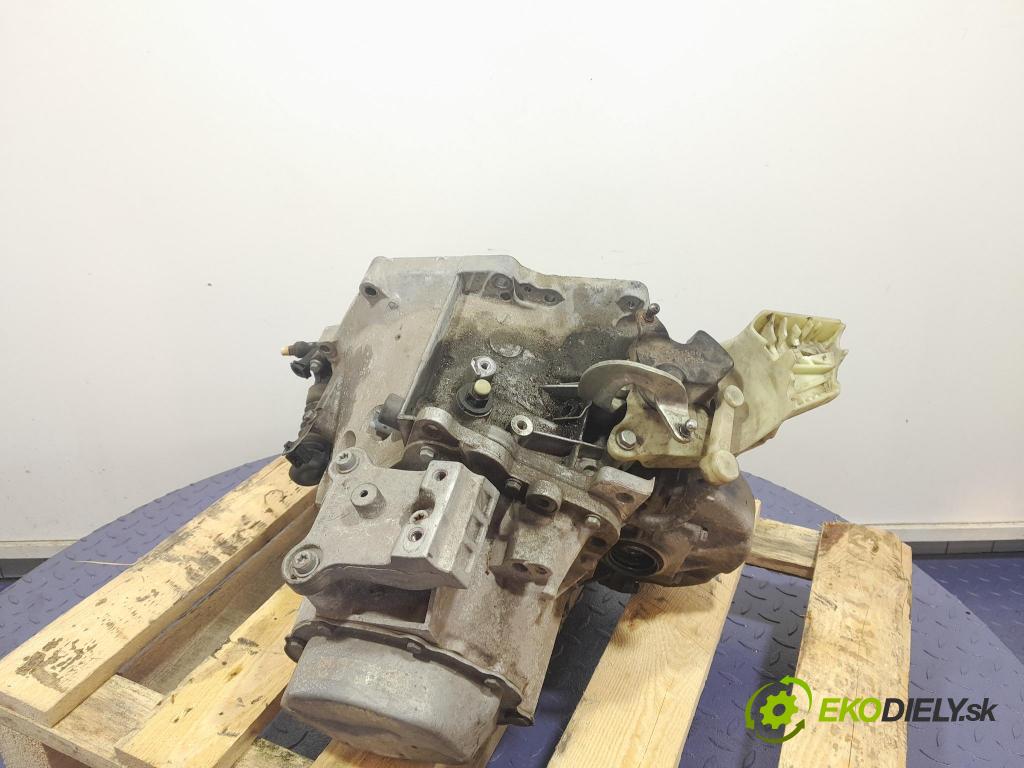 Peugeot 208 2016 převodovka Ozubené kola: Manualna 20ET47