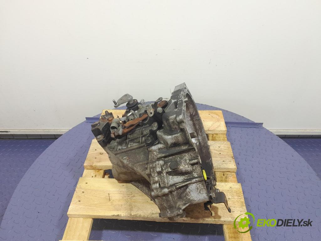 Toyota Aygo 2006 převodovka Ozubené kola: Manualna 20TT01