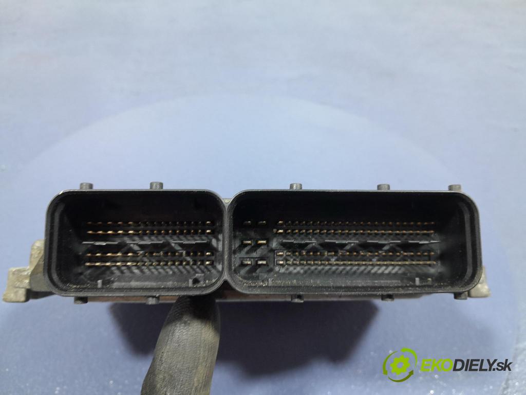 Kia Ceed 2007 řídící jednotka Motor: 39103-2A710