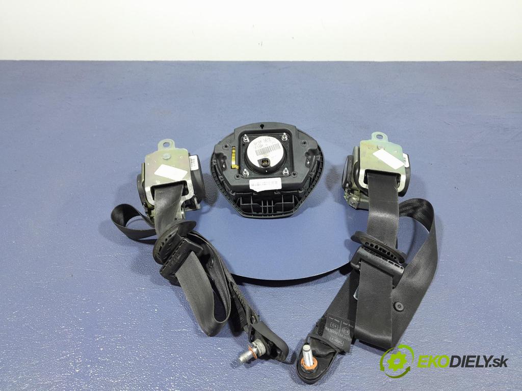 Kia Ceed 2007 kokpit,přistrojova deska