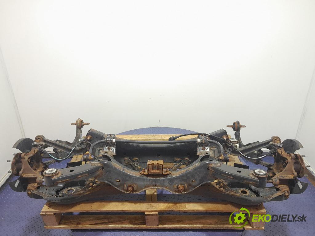 Mazda Cx-5 2017 výztuha Pozastavenia: Zad: