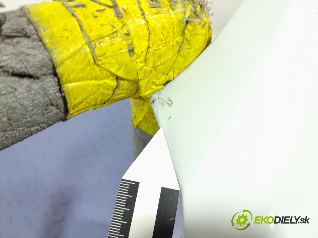 Skoda Octavia 2017 blatník Predné Vľavo: