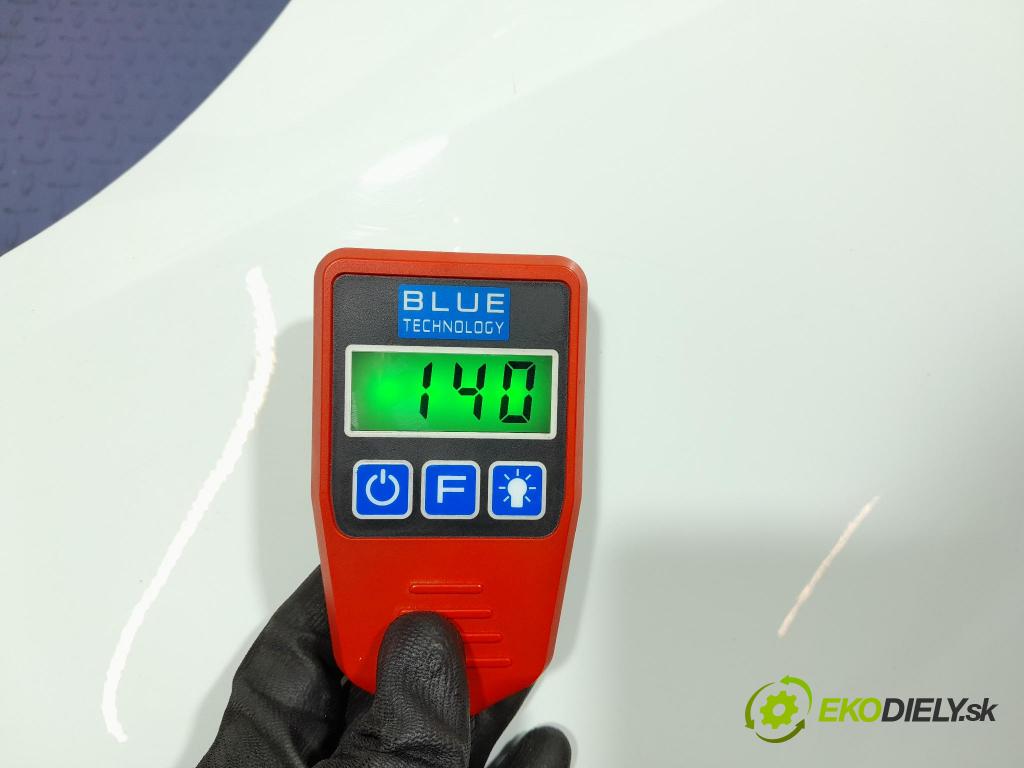 Skoda Octavia 2017 blatnik před Levý: 