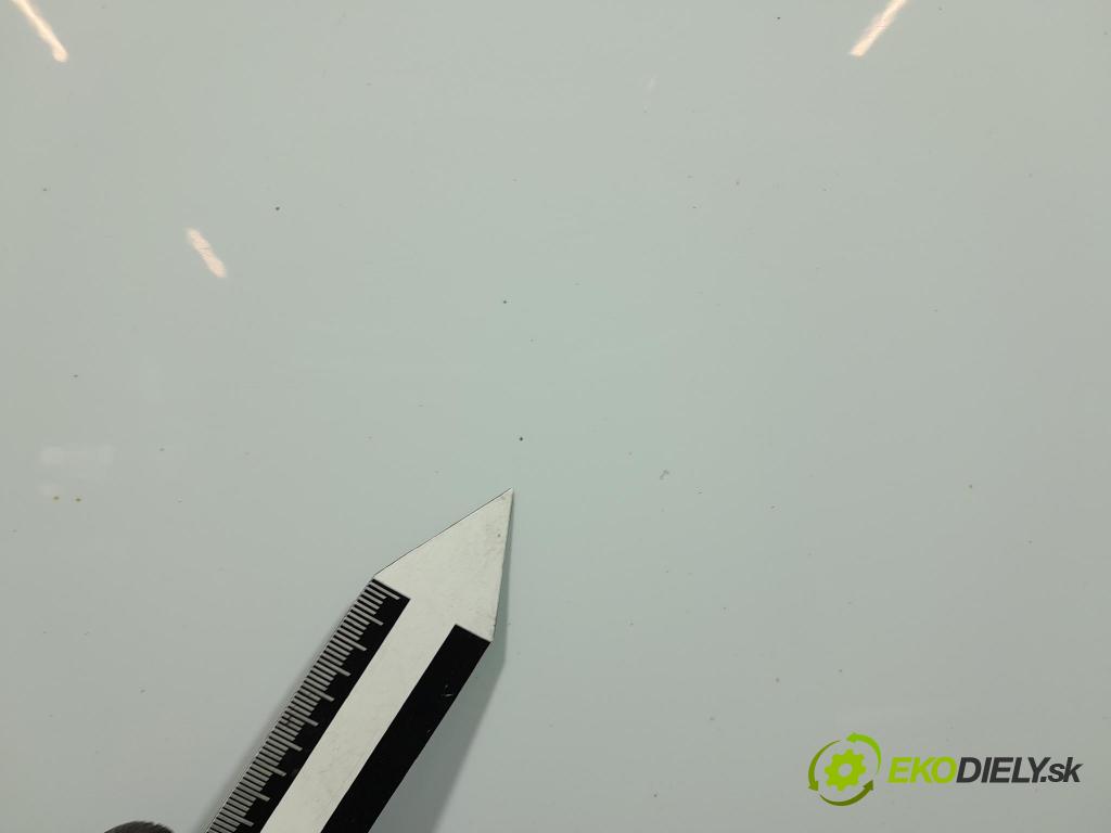 Skoda Octavia 2017 dvere Predné Vľavo: