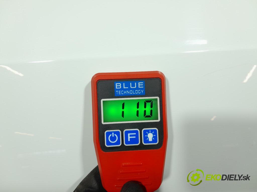 Skoda Octavia 2017 dveře Zad: prave