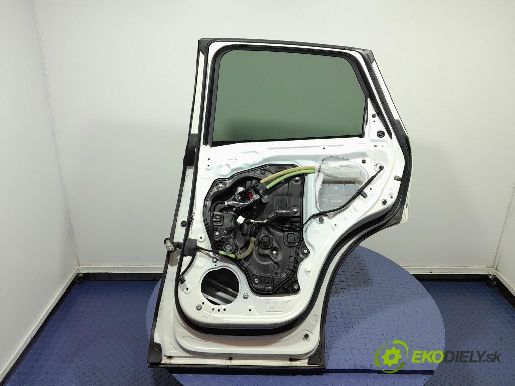 Mazda Cx-5 2017 dveře Zad: prave 
