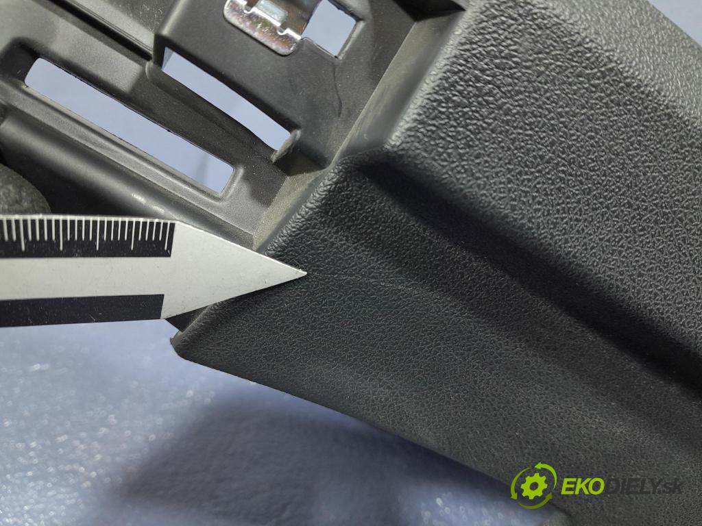 Bmw X5 2020 kryt Plast: Interiéry: 7434243